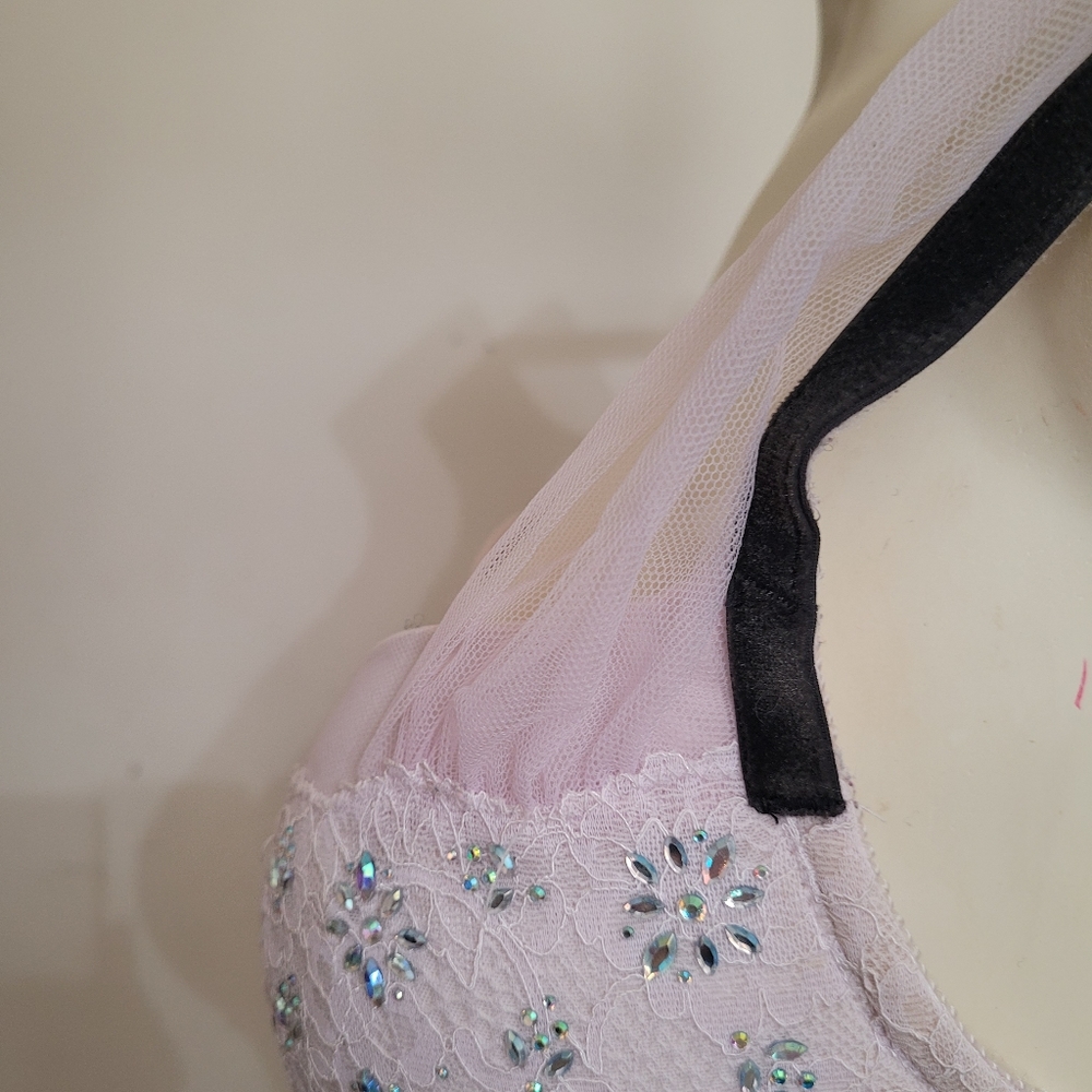 Yitty Holder - image 3